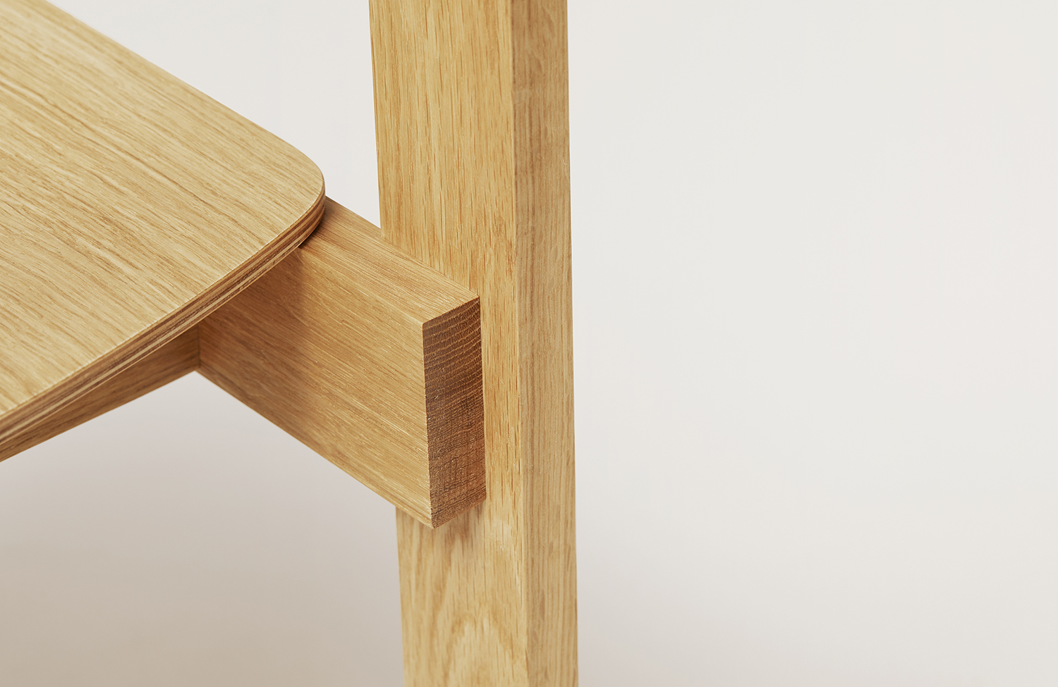 FR_Blueprint_Chair_Oak_Detail_Seat