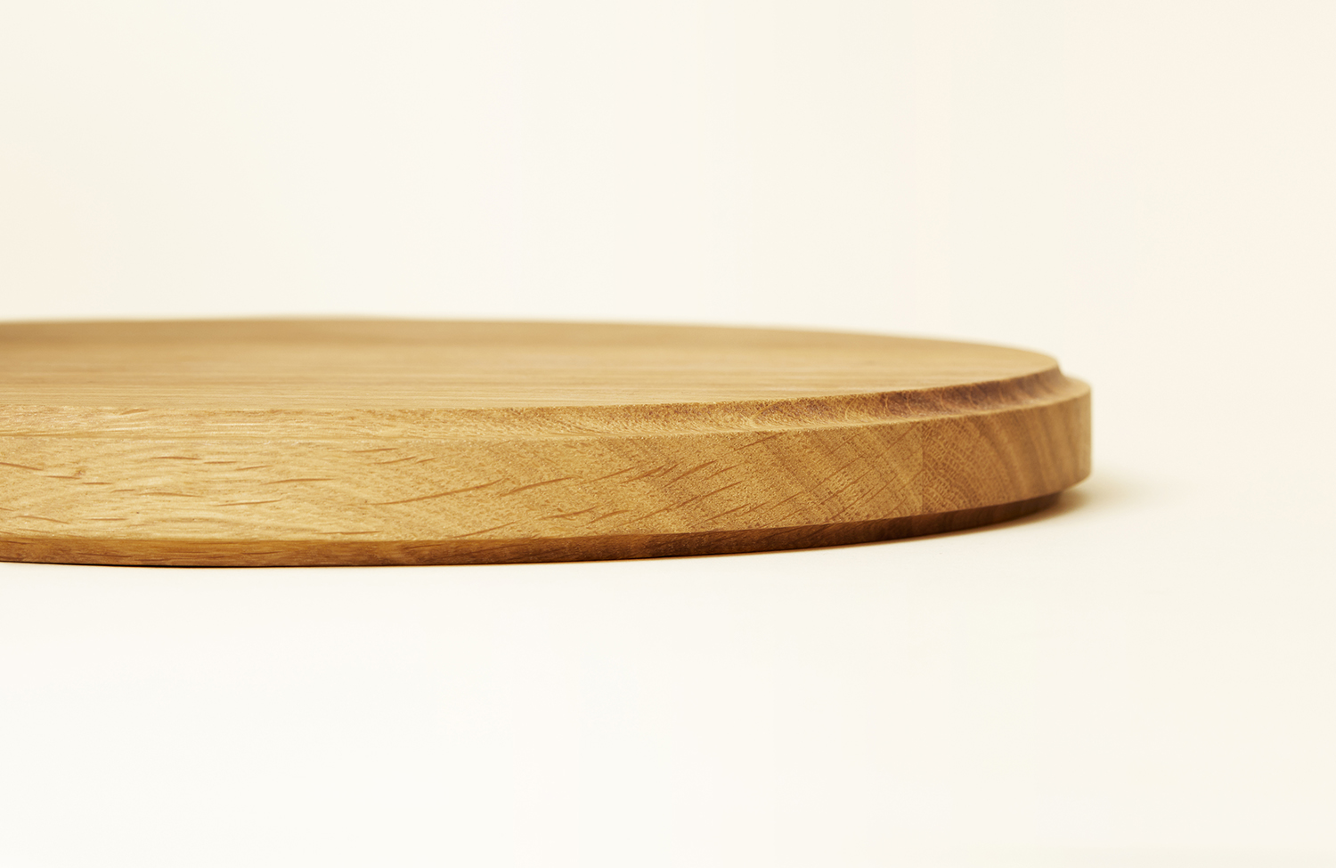 FR_Section_Cutting_Board_round_detail