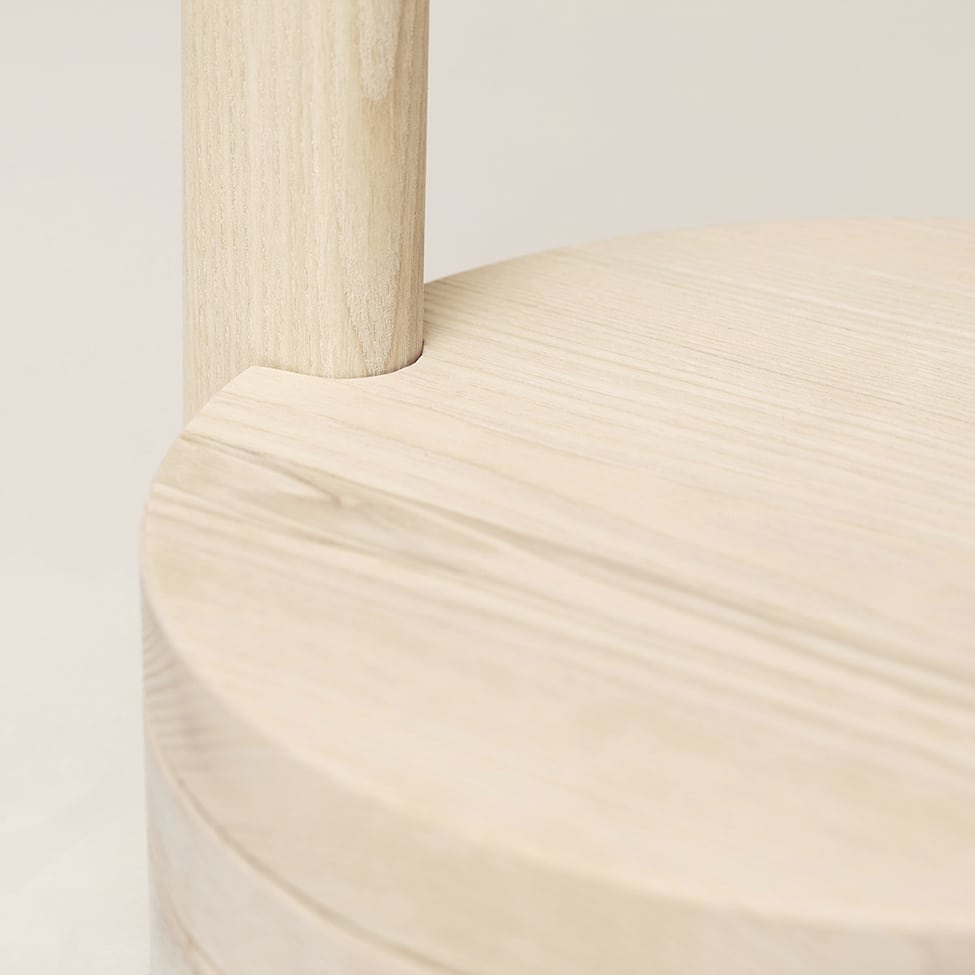 FR_stilk-side-table-ash-detail-base
